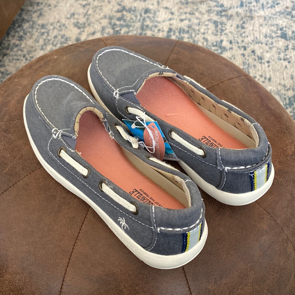 Womens shoes